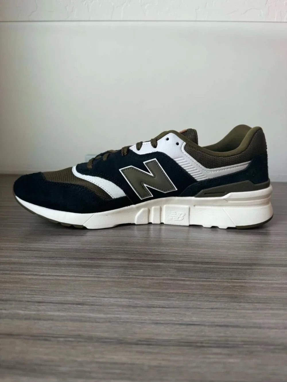 New Balance Men's 997 Sneakers Shoes Size 14 $100 Black/Dark Green